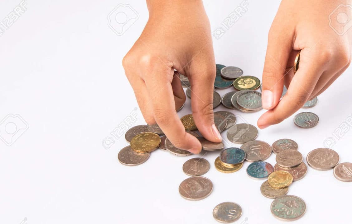 recogiendo monedas